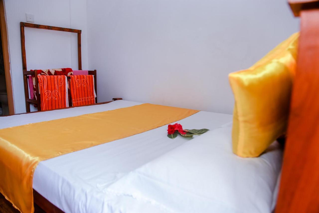 Ranjith Guest Hotell Mirissa Exteriör bild